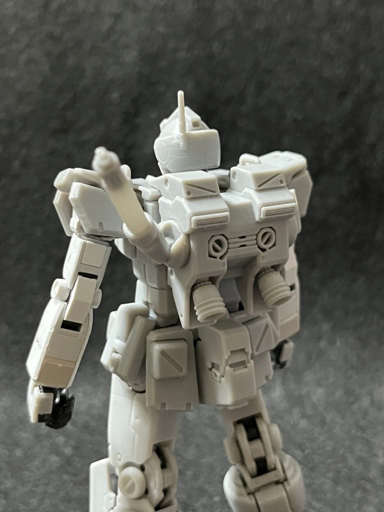 サーベルラックは回転・可倒します。