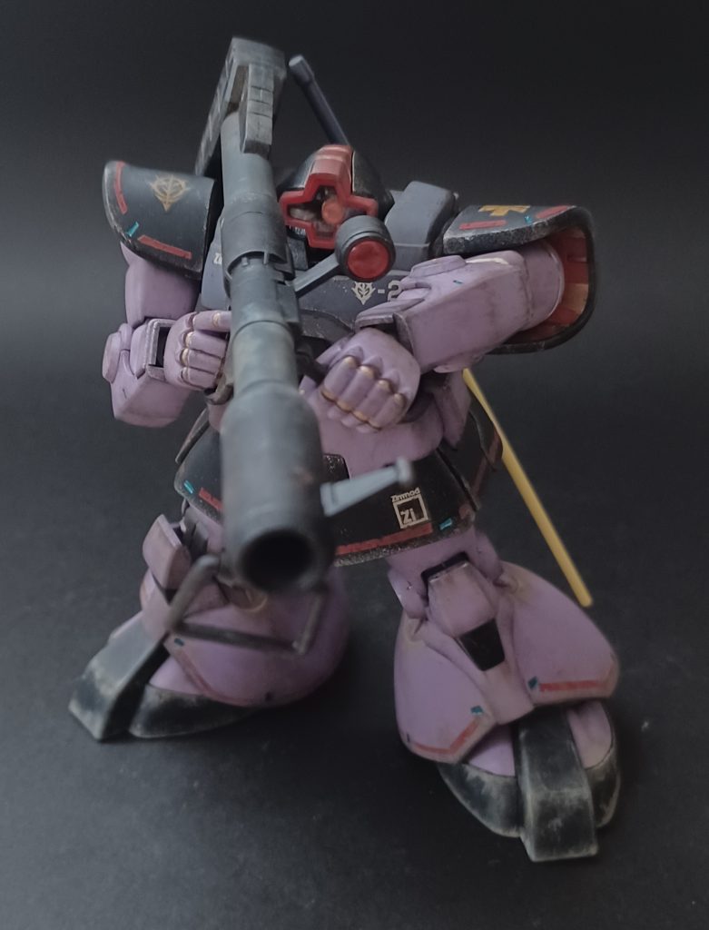 バズーカを持ったマッシュの構え(gandam-hand1)