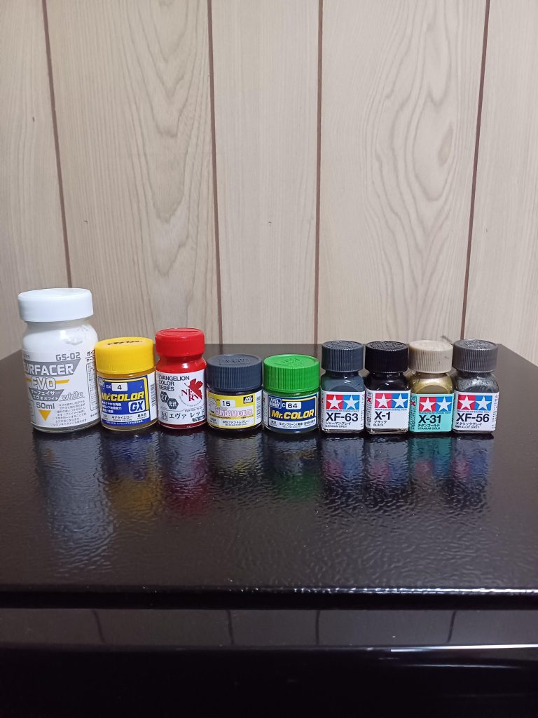 塗料です‼️以上となります、長々と語らせて頂きました。アーティファクトも面白いですがスペリオルディファインも面白いですね‼️パラスアテネも進めたいのですが、今はスペリオルディファインを作りたい欲が勝っているのでお預けで(笑)あと、高機動型ザクⅡも見つけたので組みたいなぁ～。最後まで閲覧頂き、ありがとうございました‼️