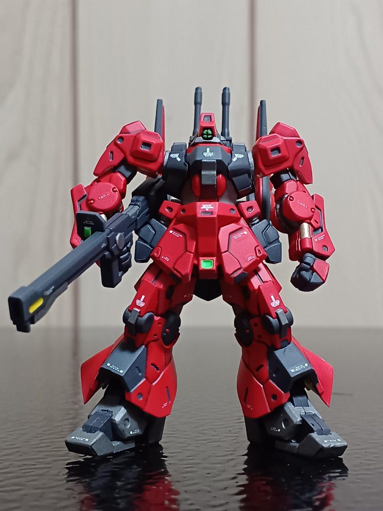 完全な二番煎じなので、キットとは別のことを語りたいかなと思います🙇本当はパラスアテネを組んでる途中なのですが、スペリオルディファインが発売されまして、そちらを楽しんでます(gundam-kao6)アーティファクトよりパーツが大きいし、合わせ目消しなどが楽でストレスが少ないので‼️