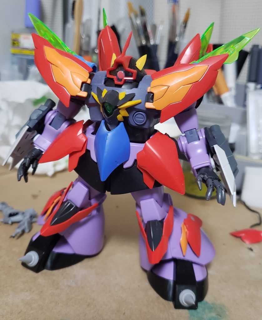 制作途中の状況。ある意味、これも特異なカラーリングで良さげに思えてきます。