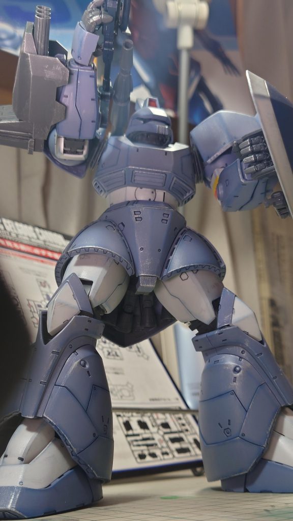 なんかポーズを取りづらいキットですね