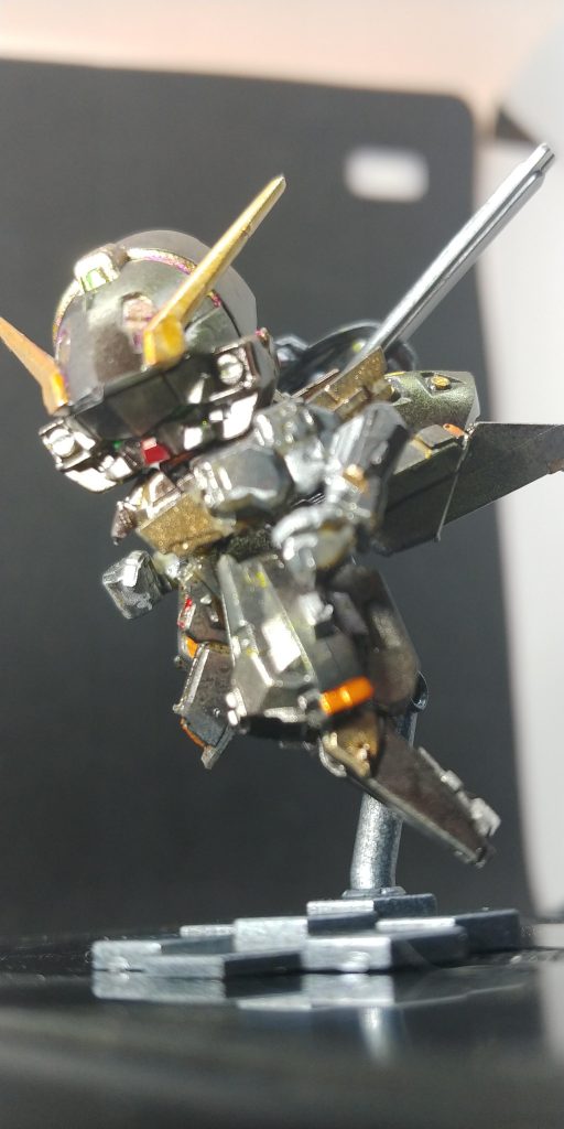 今回はヘビーガンメタリック、Ｇメッキシルバー、イエローゴールド、ロイヤルメタレッド、メタリックピンク、パールホワイト、パールゴールドﾒﾀﾘｯｸｶﾗｰﾏｰｶｰ　　Orange、Bronze水性ﾎﾋﾞｰﾏｰｶﾗｰ　　蛍光グリーン 