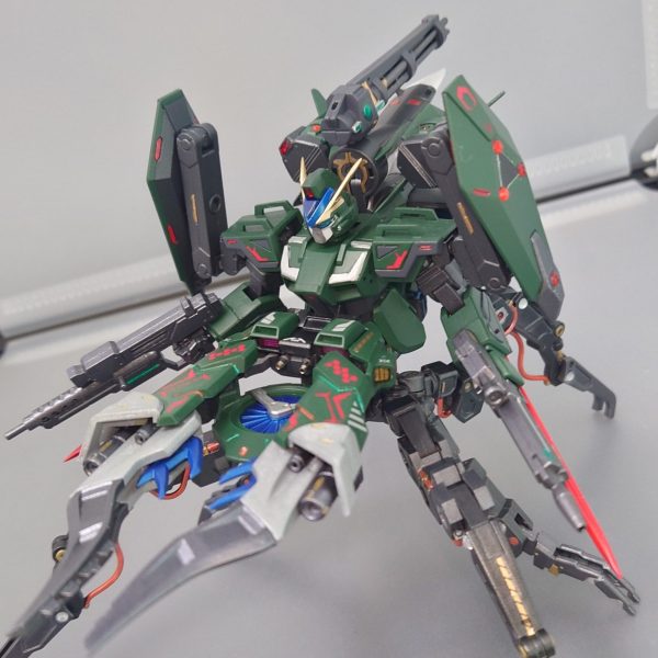 ゲルズゲー　試作近接戦闘兵装装備型