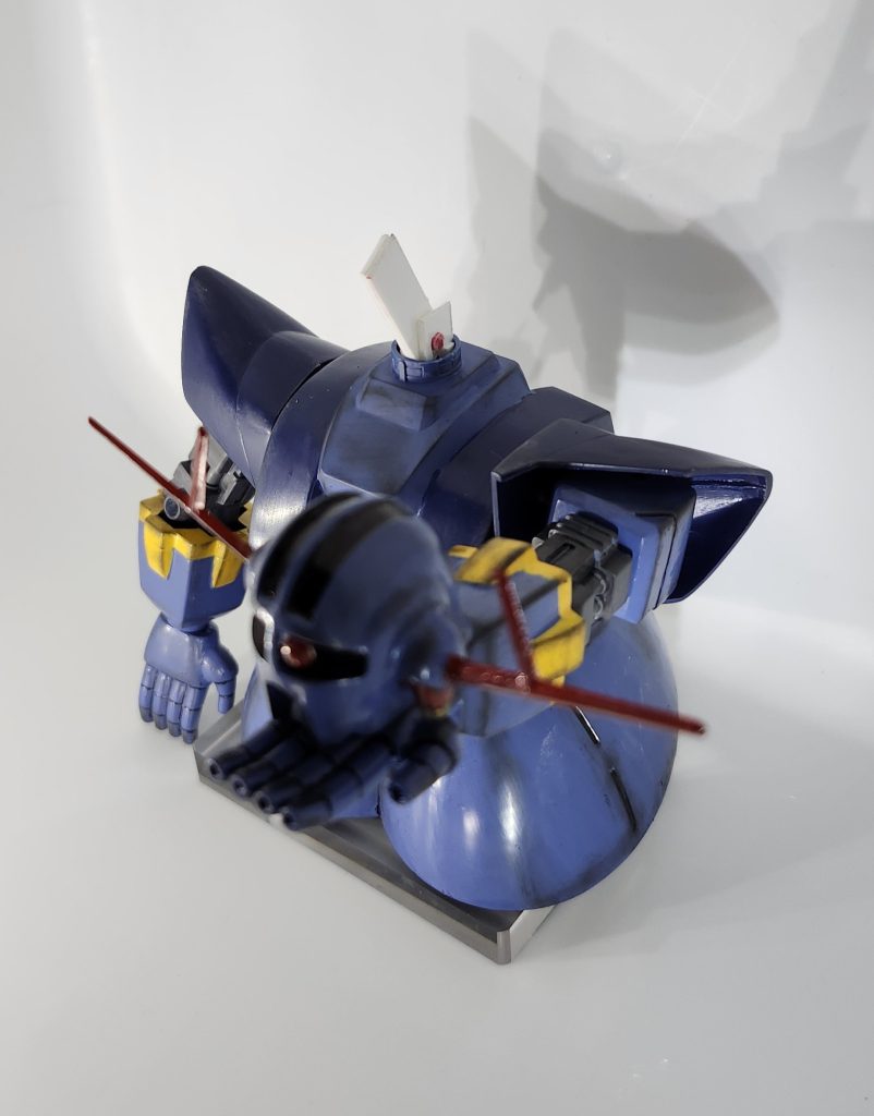 ！？首元にプラ板で適当に伸縮するパーツを付けることで...