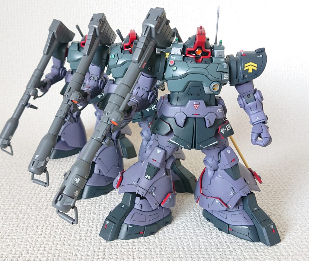 黒い三連星。この並べ方が様になりますなぁ