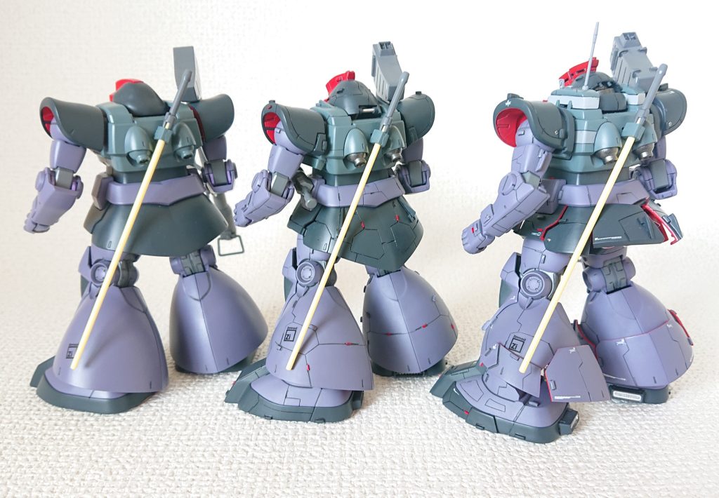 横に3体並べて見ました😆やはり、トリプルドムです。カッコエエなぁ。ヨダレ垂れるねぇ😊