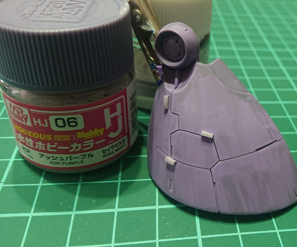 紫色はリスペクトしているセイラマスオさんのカラーを使ってみました。塗り方もマスオさんばりに薄く何回も重ねていきます☺️