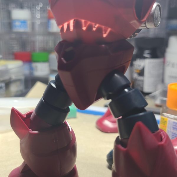 楽しくなりすぎて変なギミック思いついてしまった…何が世紀末だよ…ガイキングかグレンラガンじゃん……行き当たりばったり制作が楽しすぎて眠いけど寝たくない童心モードに突入中！！（2枚目）