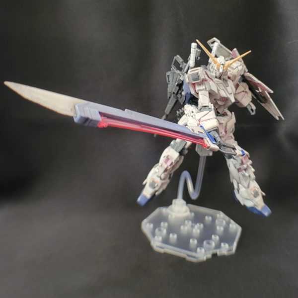 ユニコーンガンダム〔対艦刀装備〕