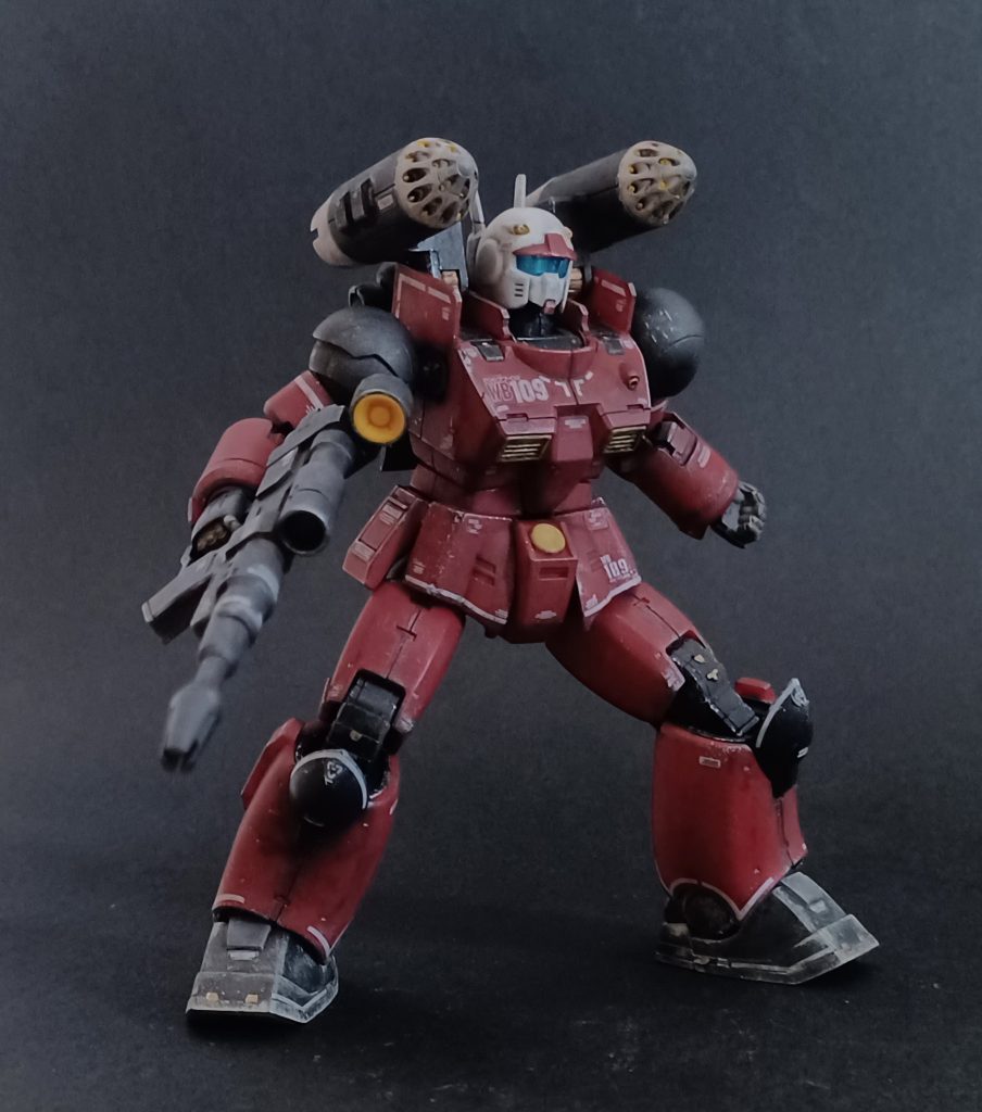 そしてもう一つ。実はこのキット皆様お馴染みのキャノン砲とは別にスプレーミサイル・ランチャーを武装させる事が出来るのでございます。