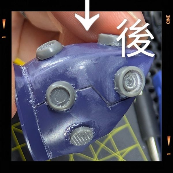 出勤前早朝スジ彫り作業4日目に入りました!だいたいパーツ半分くらいはスジ彫り進んだかなという感じです✨️こだわればいくらでも掘りまくりたくなりますが、ここは今後も考えてグッと抑えめに、速さを意識して進めていきたいと思います✨️例のごとく作業の様子はYouTubeショートに上げてます✨️良ければ！（1枚目）