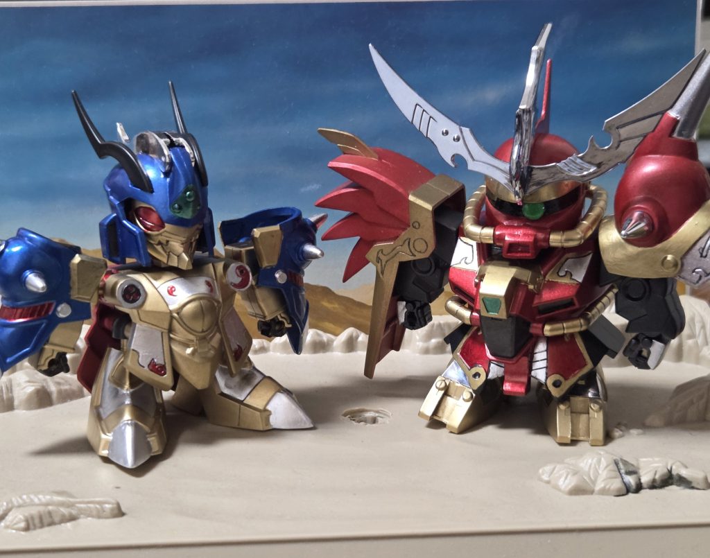 魔殺駆とツーショット。覇道武者と吏偶遮光のツーショットは撮影スペースの問題で断念…