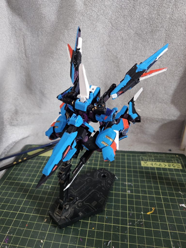 今回1番に考えたのが変形スタイル。鳥形のスタイルに変形ができます。お気に入りポイント。