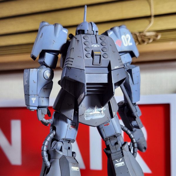 ウェザリング二周目がやっと終わりました。案の定錆び錆びになりました。この後は全体に馴染む様に頑張りたいと思いますが、上手く出来るかどうかは神のみぞ知る！です…（1枚目）