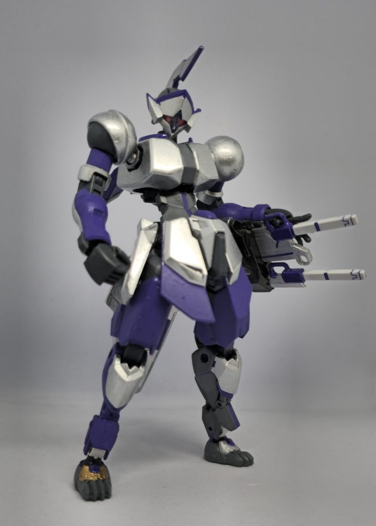 前からいわゆる細マッチョをイメージしてます。とにかく跳ねて飛んで、翻弄しながら手数で攻めます。