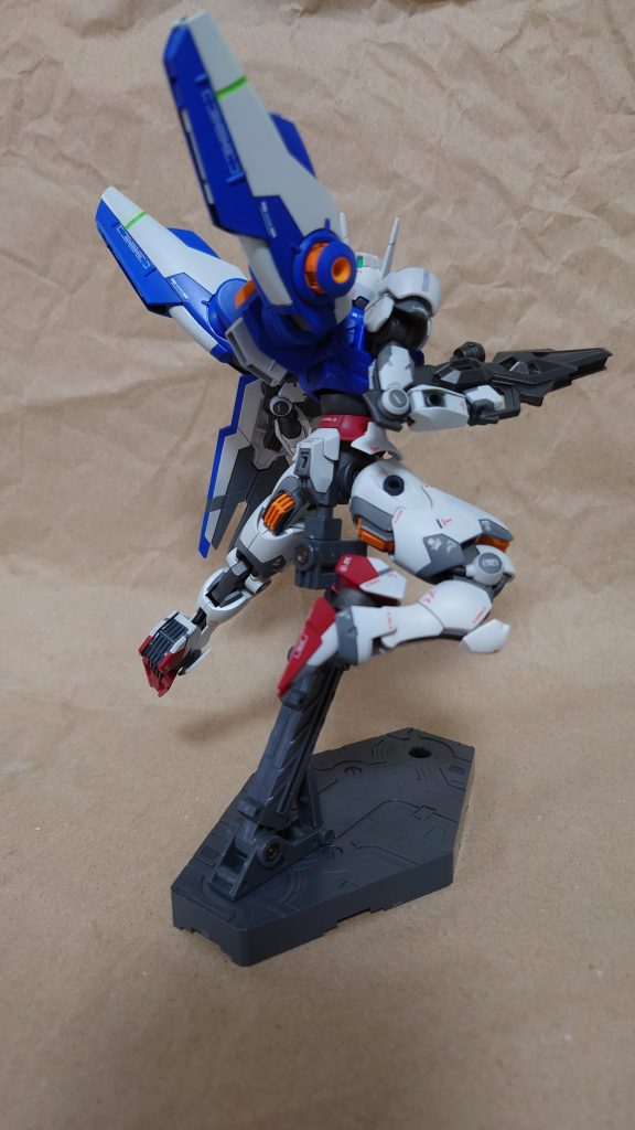 やっぱりエアブラシだと綺麗に仕上がりますねぇコーションデカールを散りばめて完成！最後まで見ていただきありがとうございました！ 