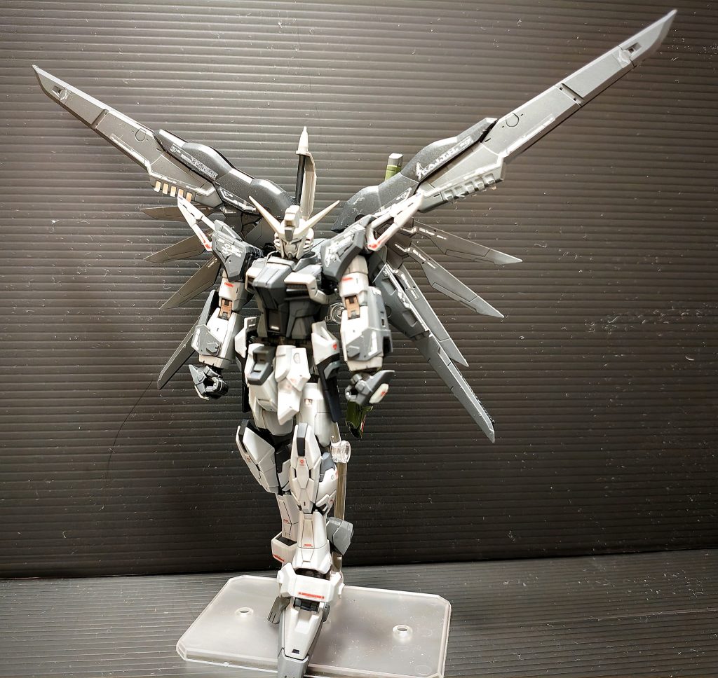 こちらも素組にスミ入れ＆デカール仕上げ