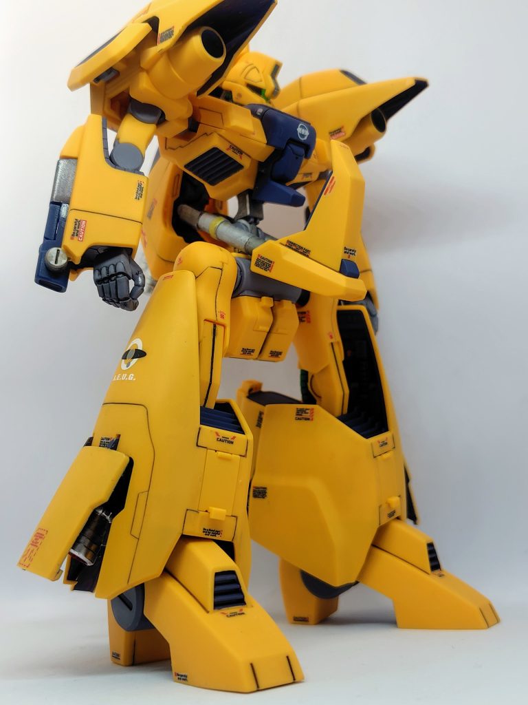 MA形態のことをあまり考えずにデカールを貼ってしまったのがちょっと失敗。