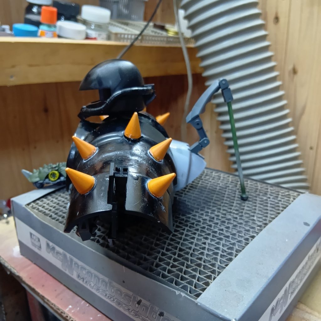 後付けの後ろ脚とスカート?部分。手間なのでやるかどうか悩んだけど、やっておいてよかったと思います👍