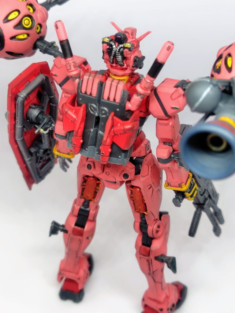 HG 赤いガンダム–2枚目/制作者：りゅあり