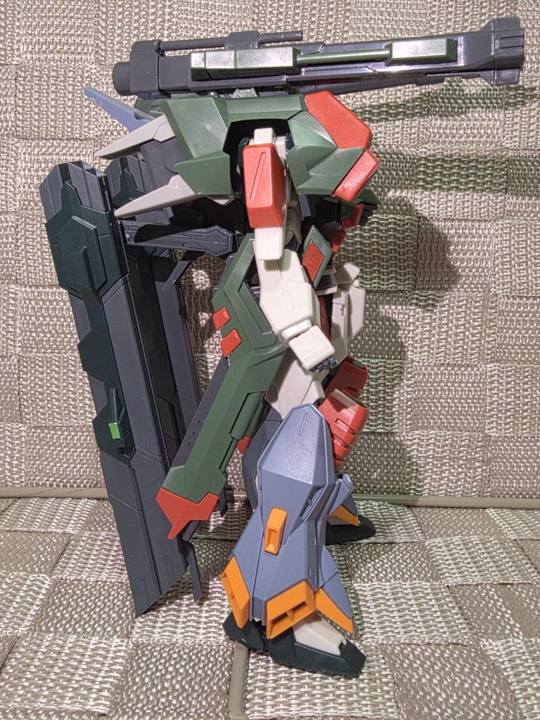 トローバオヴェルデバスター–3枚目/制作者:紅月昇