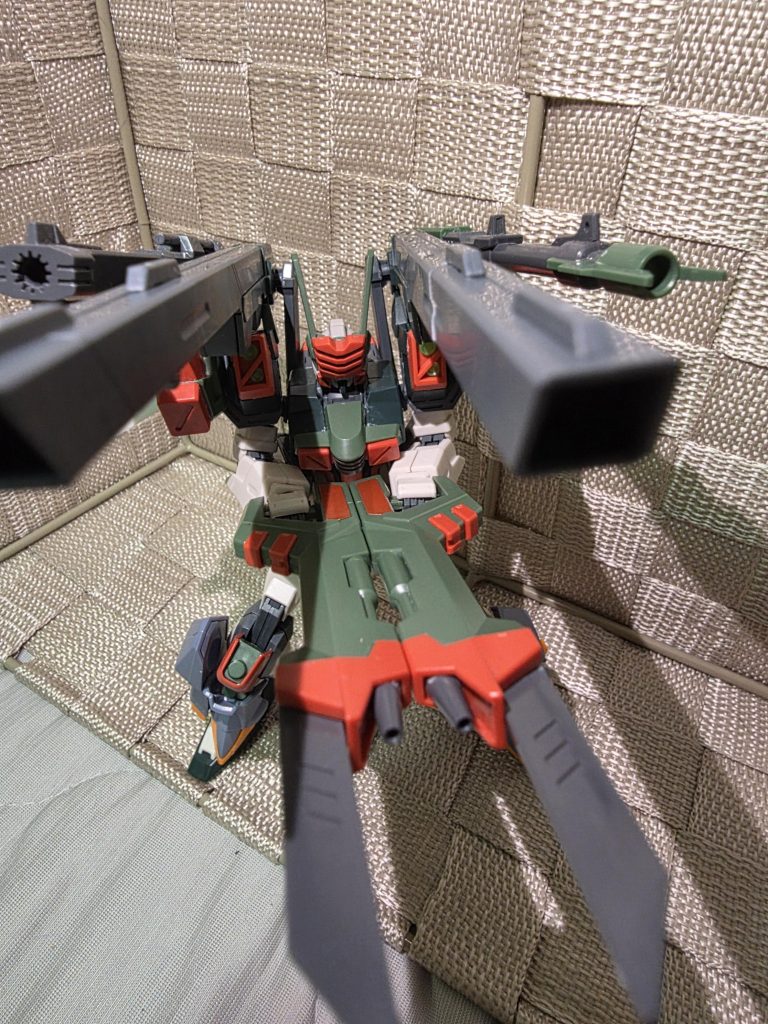 何故連結して威力が上がるのか?おっと、ツインバスターライフルから狙われそうだ。