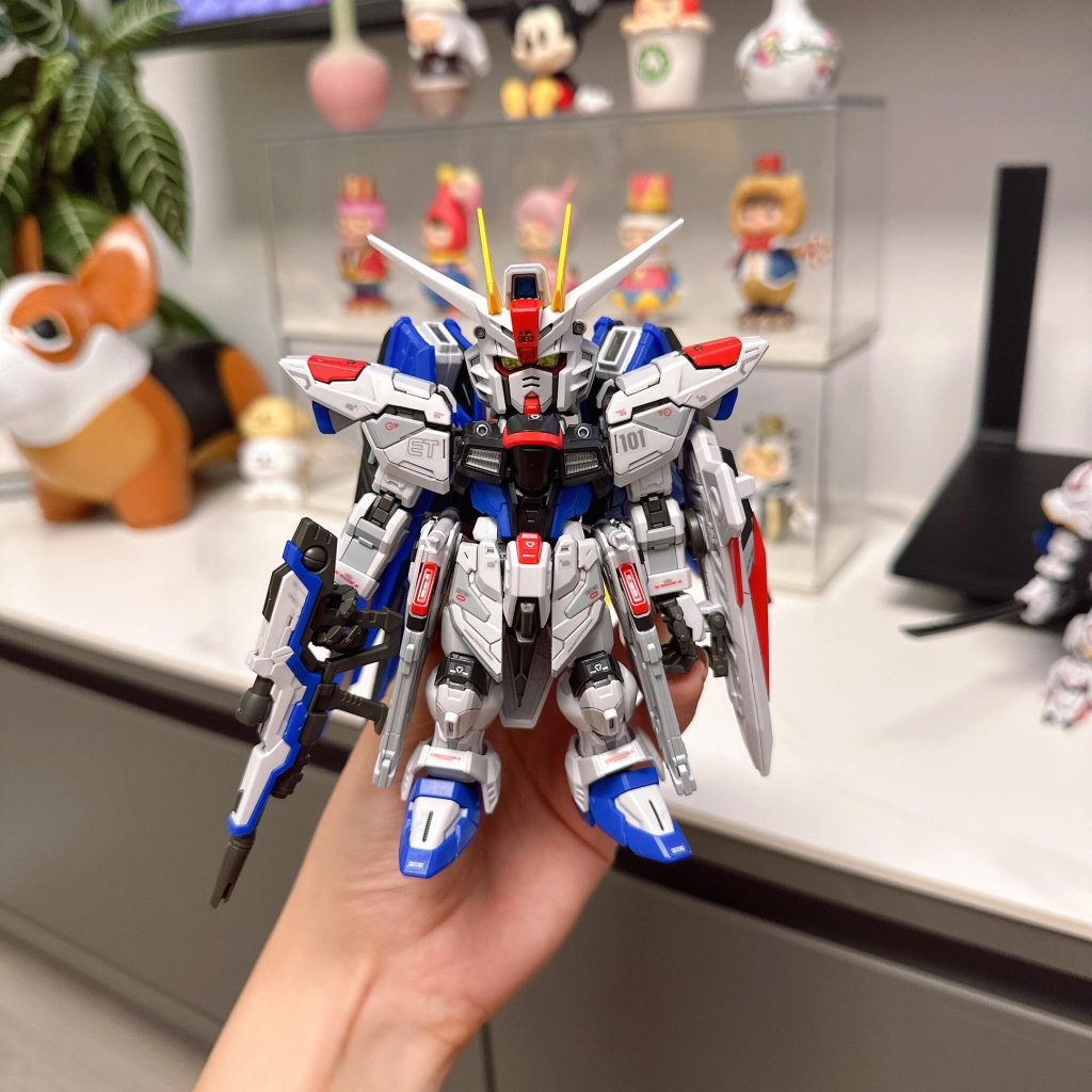 MGSDガンダムのミニコレクション–4枚目/制作者：こばやしなみ👑