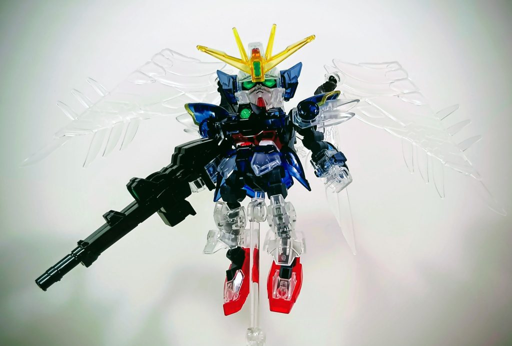 肩は金で塗りましたがシールでも良かったかもしれないですねそれにしてもクリアの透け感がホントに綺麗です