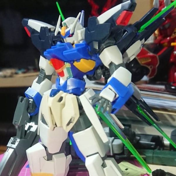 シスクード作成中。最初はただのミキシングで満足していたのに、膝を作り、羽を足した当たりから、細かい部分に満足出来なくなってきて…ベースは、ageノーマルとfxのミキシングです。（1枚目）