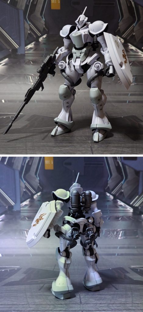 別装備のビームライフルと、何の仕込みもないシールド装備で前後ろ。