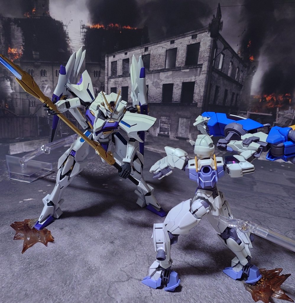 手持ち武器“オルタラブルバヨネッタ”を構え、迎え撃つ。