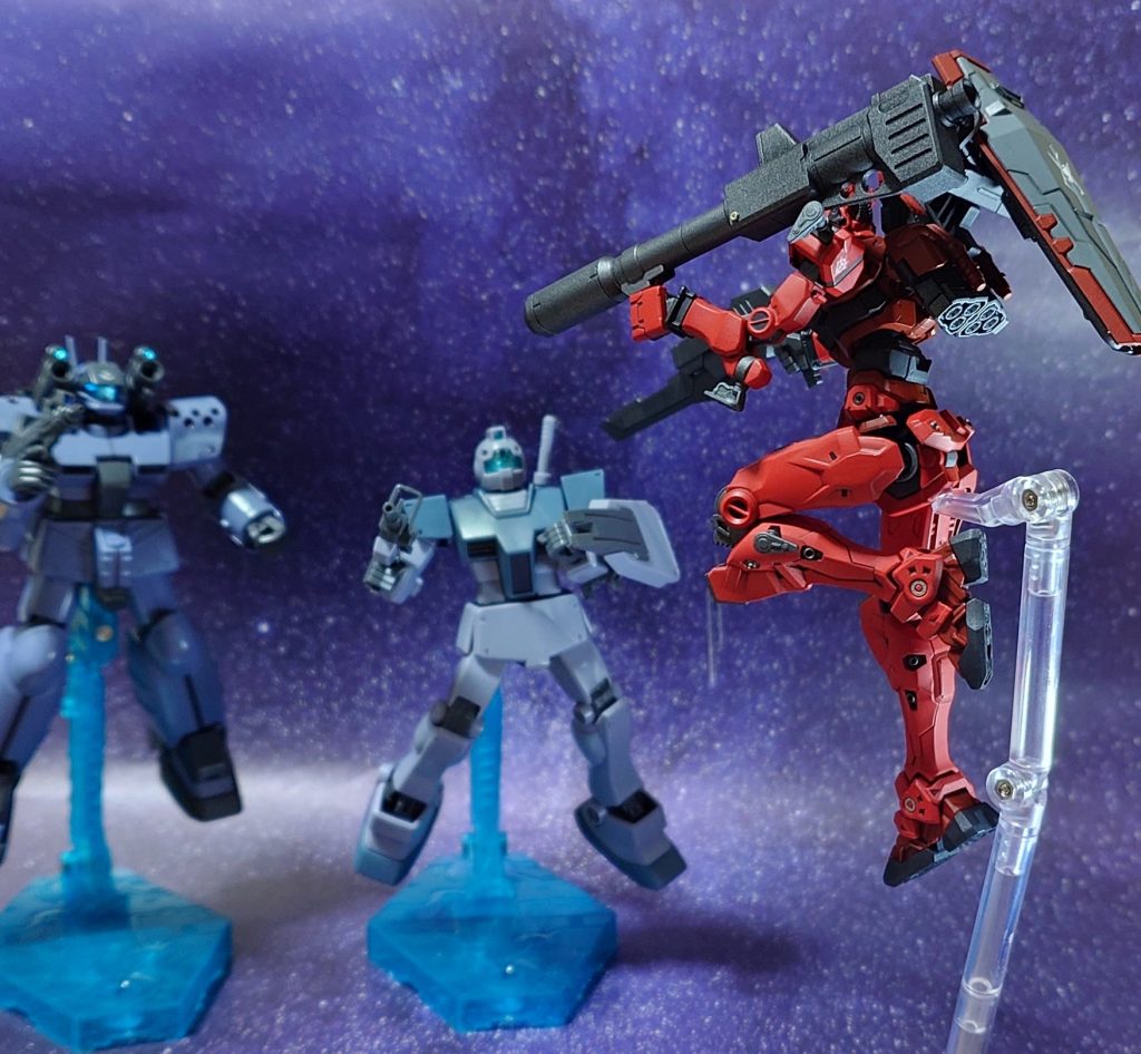 “キャノンタイプの量産型に、軽キャノンから更に軽量化した簡易量産型か…私の敵ではないな!”