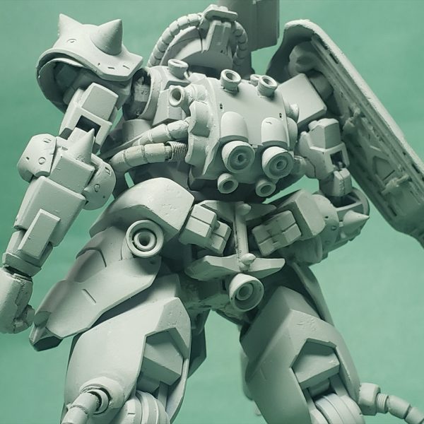 もうすぐ完成です(^O^)完成品はジオラマにしますが、一応、フル可動のザクです。1/35です(^O^)胸元をチラ見せするセクシーな金髪さんも、1/48スケールにてスクラッチで製作しています。 ジオラマのタイトルは、ビリー・ジョエルの作品からとりました。ニューヨークのマンハッタンをモチーフとした名作です。そうです＾＾；、、、勘の良い方はピンとくる(^O^)ニューヨークといえば。。。　です＾＾（5枚目）