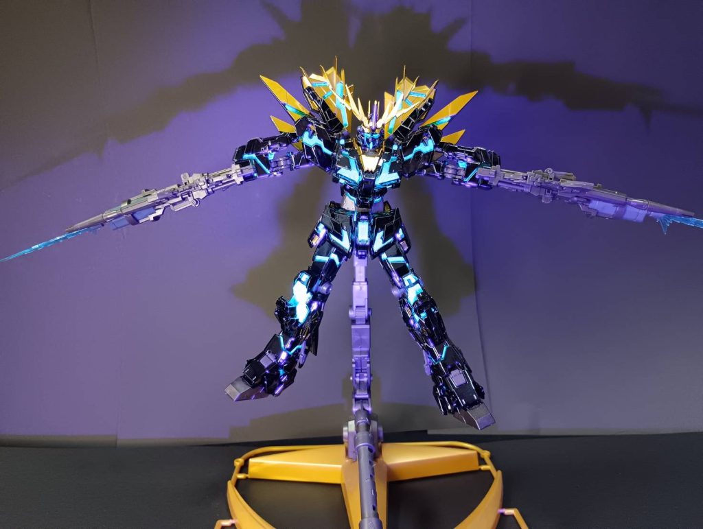 これやっている時に、左腕の根元がポキッと音をあげました。パーツ購入そろそろやらないと。。。