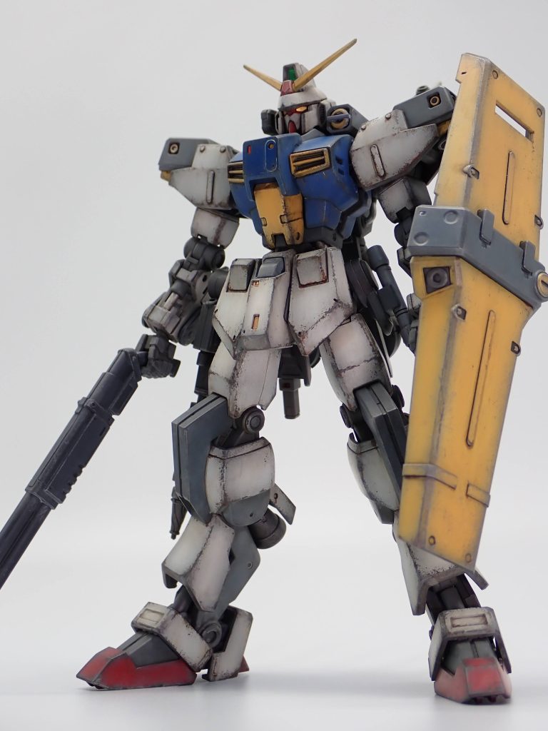 原作読んでないですが、プレバンに在庫があったのでなんとなく買いました 仮組みしたとき正直ピンとこなかったですが、完成して写真取ったら悪くない感じです フォトジェニックな機体かも