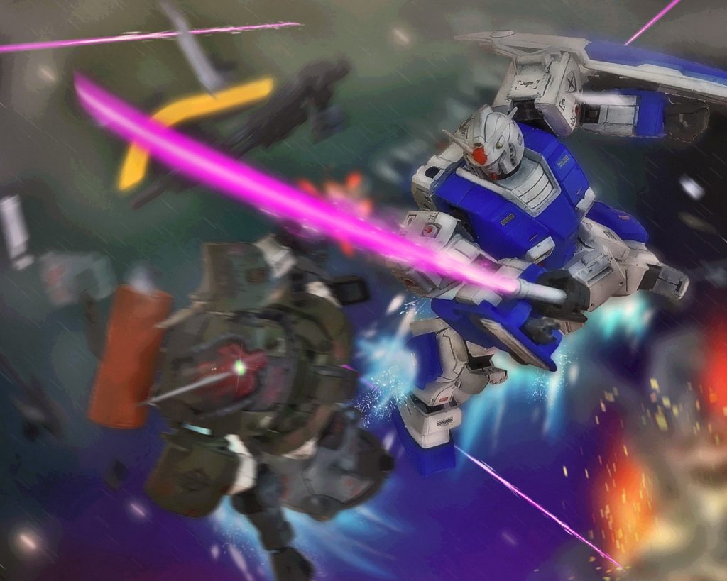 (………っっっ!!!?)ドムがヒートホークを振り下ろそうとすると、ガンダムと目が合う。モアがガンダムの首を切り落とせると確信した時、ガンダムが先に背部のビームサーベルを抜刀と同時にドムの腕を切り落としていた。それでももう片方のヒートホークで更なる斬撃を与えようとするが、ガンダムは素早く身を翻す。そしてガンダムも薙ぎ払うようにビームサーベルで斬りかかると片腕を失ったとはいえ、モアもそれを受け止めてはいなし、互角に渡り合う。