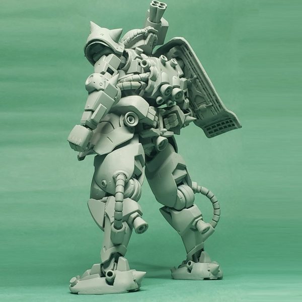もうすぐ完成です(^O^)完成品はジオラマにしますが、一応、フル可動のザクです。1/35です(^O^)胸元をチラ見せするセクシーな金髪さんも、1/48スケールにてスクラッチで製作しています。 ジオラマのタイトルは、ビリー・ジョエルの作品からとりました。ニューヨークのマンハッタンをモチーフとした名作です。そうです＾＾；、、、勘の良い方はピンとくる(^O^)ニューヨークといえば。。。　です＾＾（1枚目）