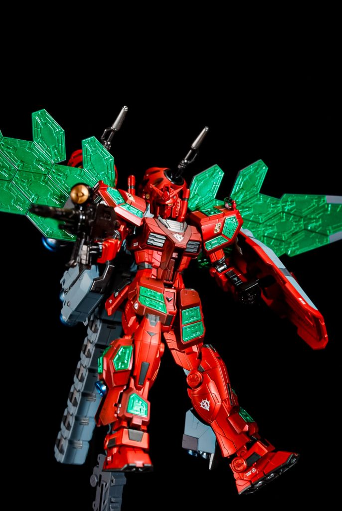 塗り分けにブルーのシールを使いましたがこのシールの粘着力が強くてなかなか剥がれませんでした…😅