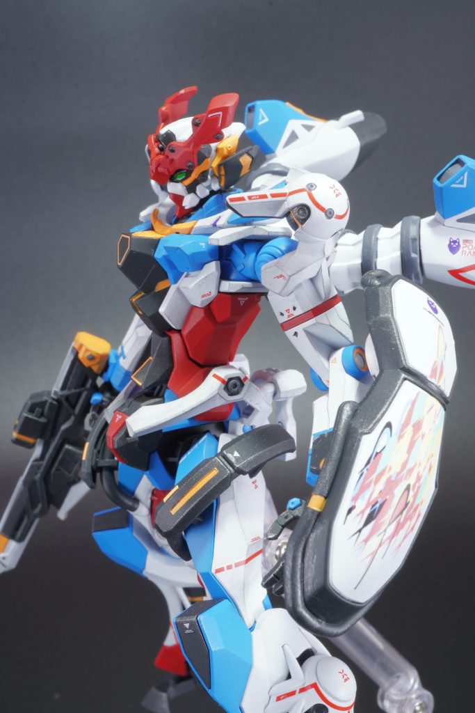 純正の水転写デカールが無かったので社外品を使用しましたが、キラキラデカールがついていたり意外と満足度高かったです。