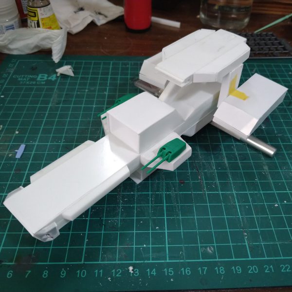 何故かアレキサンドリア級をフルスクラッチで制作中。いつ、出来るんでしょうね?（1枚目）