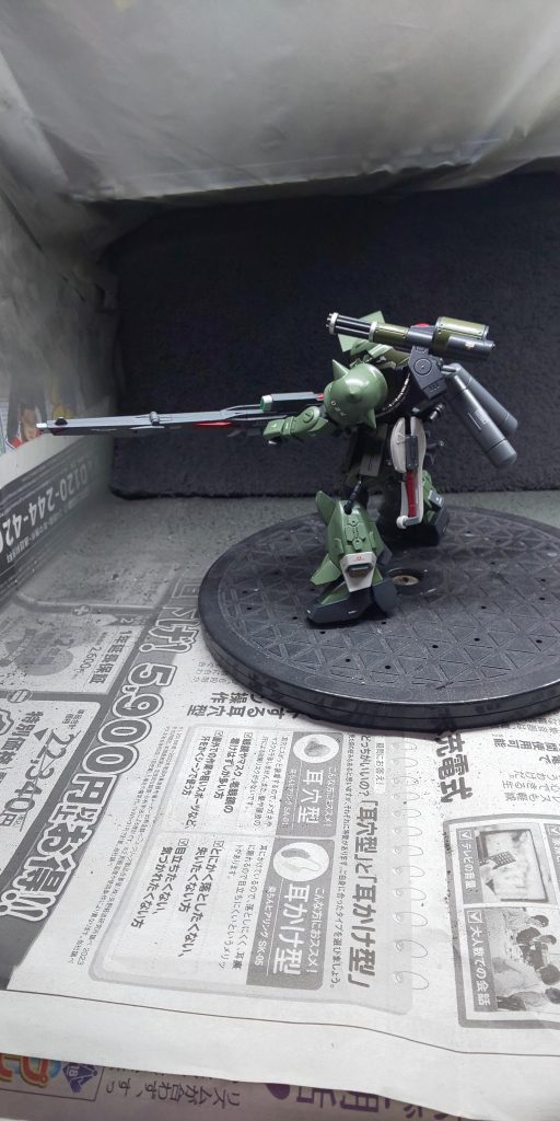  左のスラッシュウィザードのビームバルカン？はボールジョイントを使用し左右にも曲がります👍️