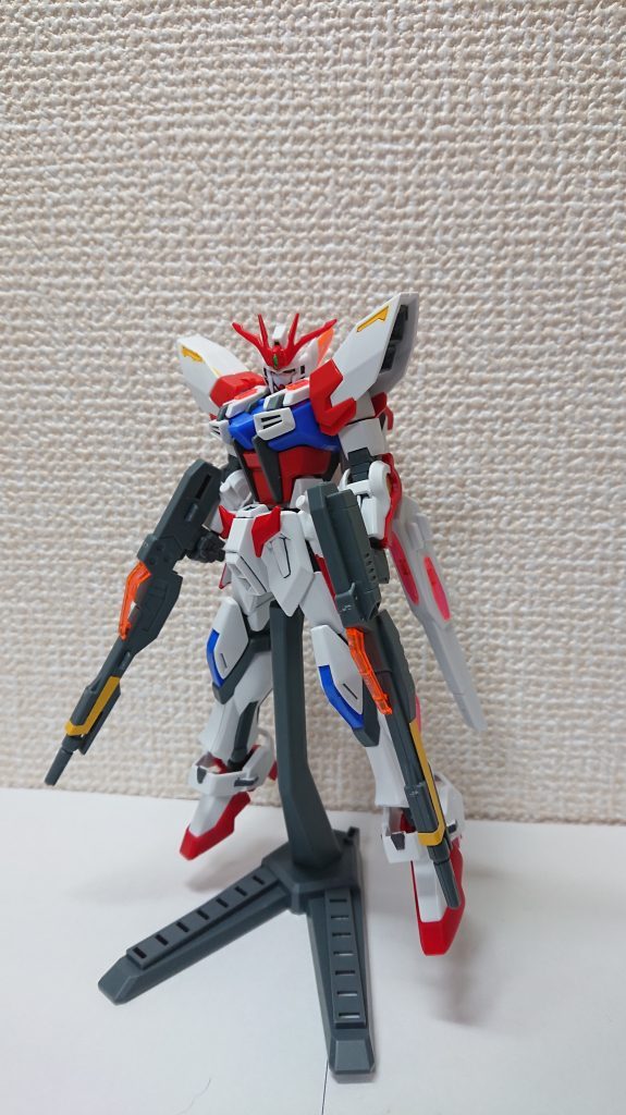 お次は、不死鳥チェスティツアガンダム機動戦士ガンダムエクセイテッショからの登場です。当時は塗装技術がクソだったので部分塗装のみの塗装なんですよね。ただクリアパーツが多かったりなどの共通点でゼロ炎とスタービルドがいい感じにああいました!今後リメイクする場合があれば多分原型を留めないと思いますが…ね。↓チェスティツアの詳細はここから!https://gumpla.jp/hg/1681901