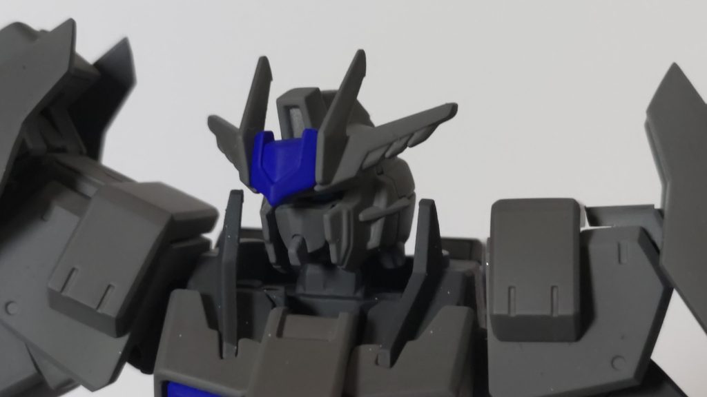 頭部はカテドラルガンダムのアンテナをインパルスガンダムに移植しました。