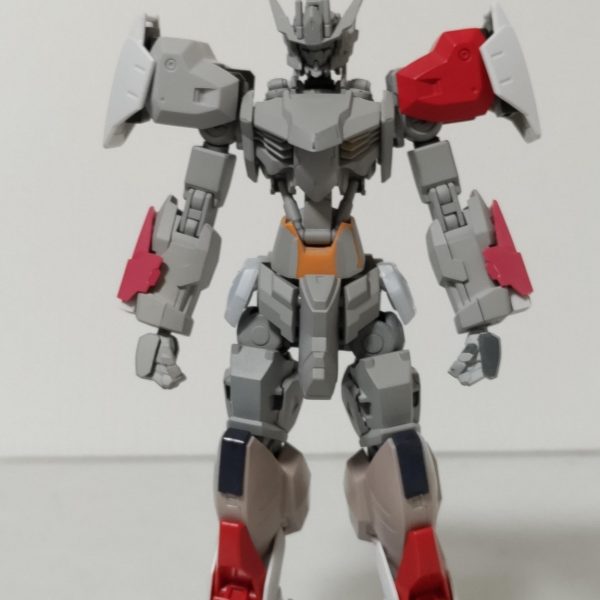 製作中だったアスタロトをガンダムフレーム仕様の機体として、再製作しました。本体は大方構成が固まりました。バックパックは悩み中です。（2枚目）