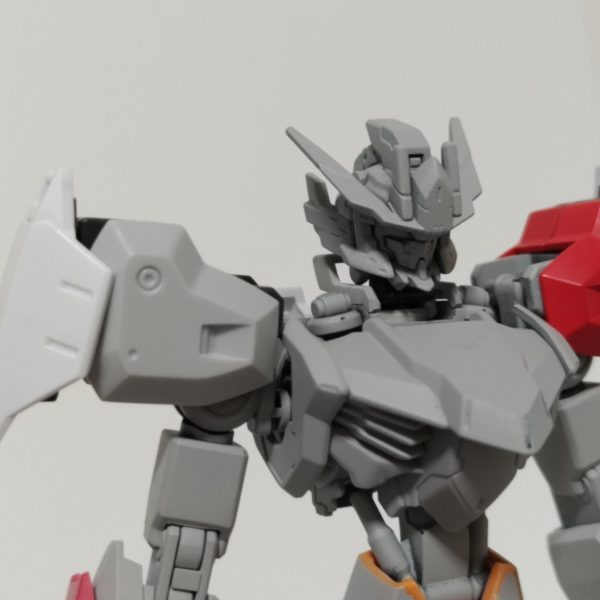 製作中だったアスタロトをガンダムフレーム仕様の機体として、再製作しました。本体は大方構成が固まりました。バックパックは悩み中です。（5枚目）