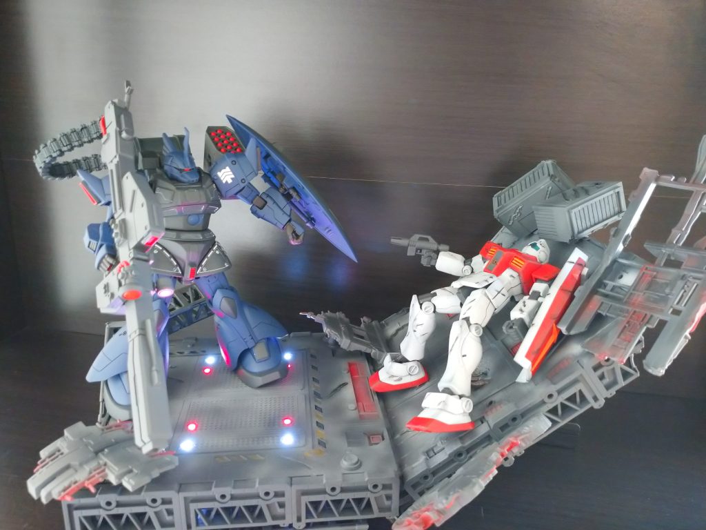 名も無きジオンのエリートパイロット–2枚目/制作者：モカモカ