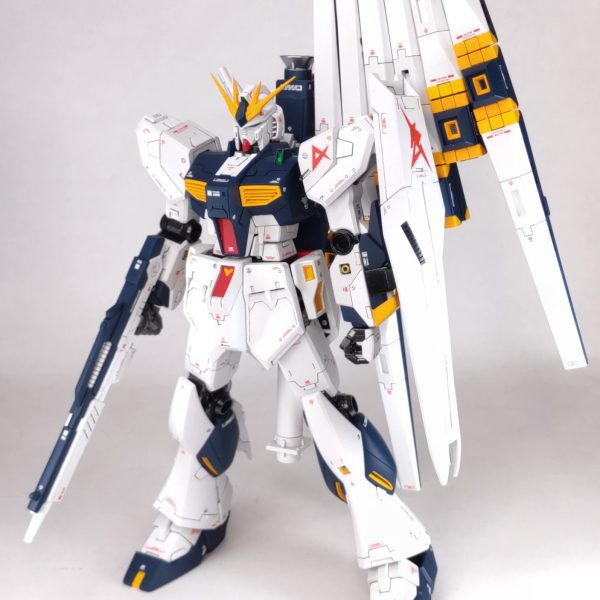 【全塗装仕上げ】1/144 EG νガンダム(フィン・ファンネル付き)