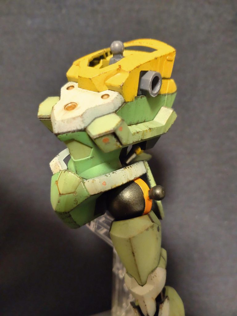 楽しい汚しタイム。またもまたもやり過ぎてきたので、、特徴的な肩や腕は軽め軽めにと、自分にいいきかせました、、足回りの火星の砂汚れ感むずかしいなぁ最後までご覧いただきありがとうございます。ゆっくりのんびりやってます。