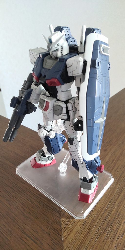 自分にとってガンダムの顔で1番好きなのはMGのガンダム1.5なのでそれに1番近い顔はEGだったので顔はこちらに交換しました